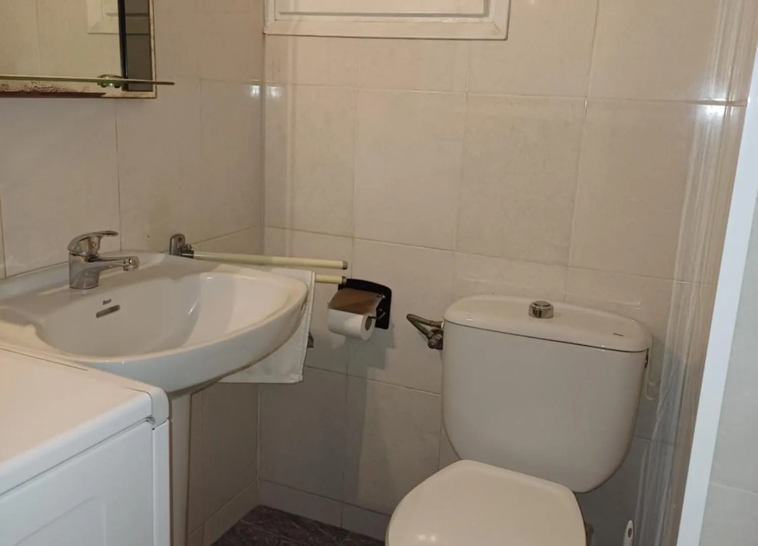Habitacion Individual Con Bano Compartido Hotel Barcelona